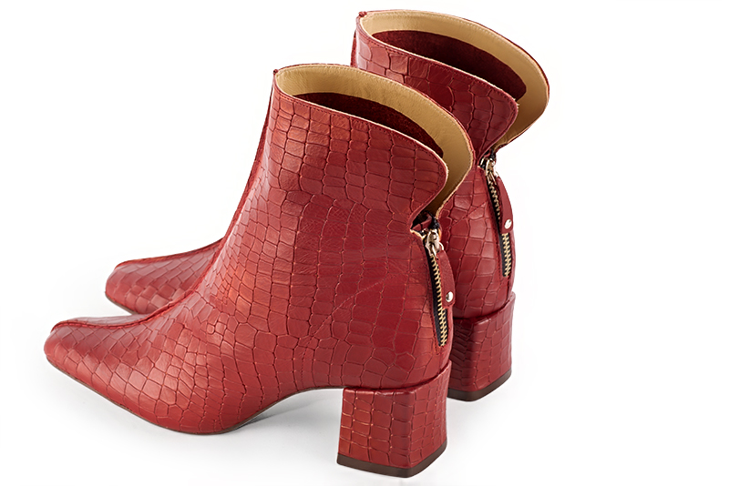 Scarlet red women's ankle boots with a zip at the back. Square toe. Medium block heels. Rear view - Florence KOOIJMAN